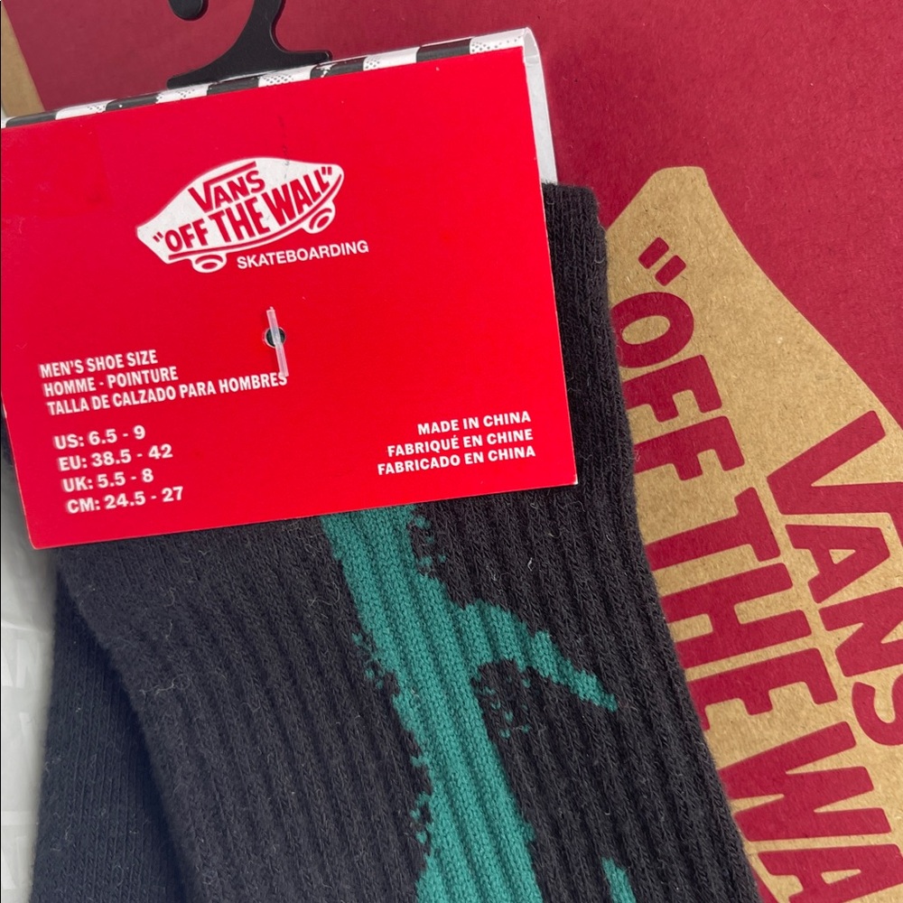 Vans Skate Thorn Crew Socks (1 pair)
Made to skate. - Picture 13 of 16